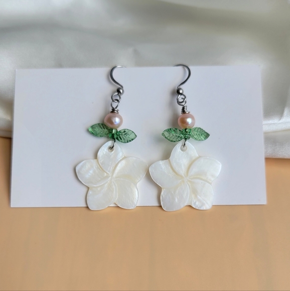 Earth Art hand crafted artisan Jewelry - Elegant White Plumeria Flower Earrings with Pearl Accents